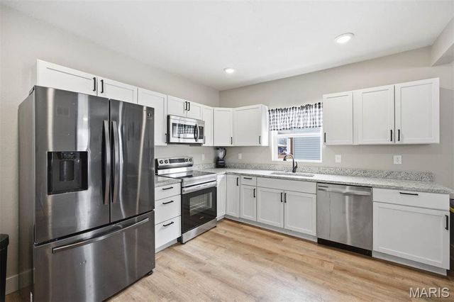 607 Pine Street, Highland, IL 62249