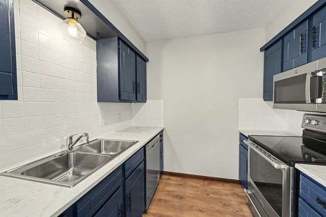 461 S Delaware Ave., Salina, KS 67401