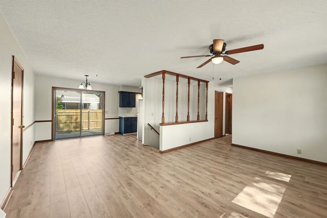 461 S Delaware Ave., Salina, KS 67401