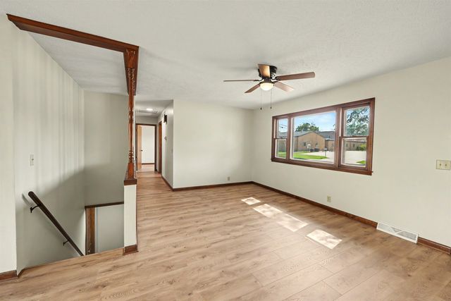 461 S Delaware Ave., Salina, KS 67401