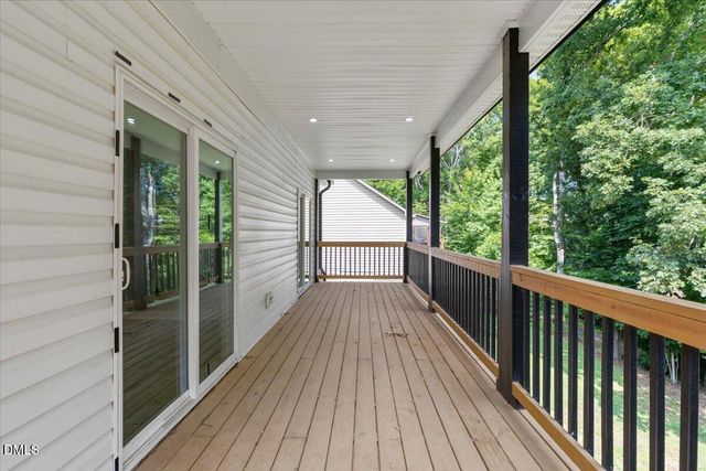 242 Oakdale Avenue, Clayton, NC 27520