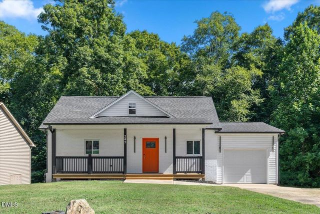 242 Oakdale Avenue, Clayton, NC 27520