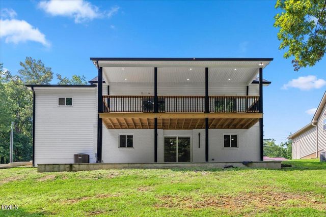 242 Oakdale Avenue, Clayton, NC 27520