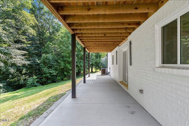 242 Oakdale Avenue, Clayton, NC 27520