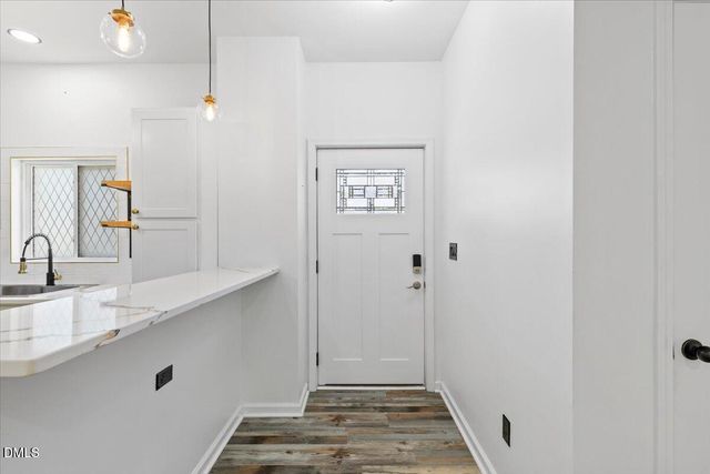 242 Oakdale Avenue, Clayton, NC 27520