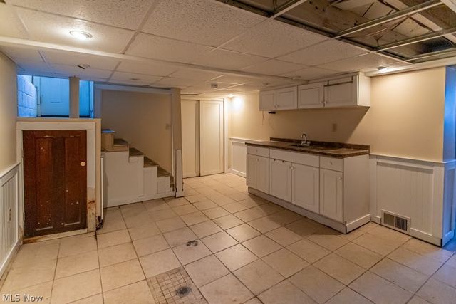 1218 Perkinswood Boulevard, Warren, OH 44484