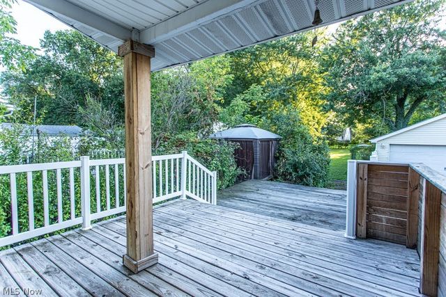 1218 Perkinswood Boulevard, Warren, OH 44484