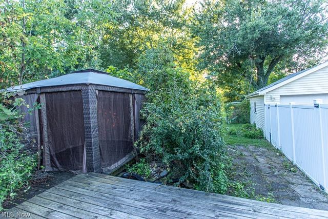 1218 Perkinswood Boulevard, Warren, OH 44484