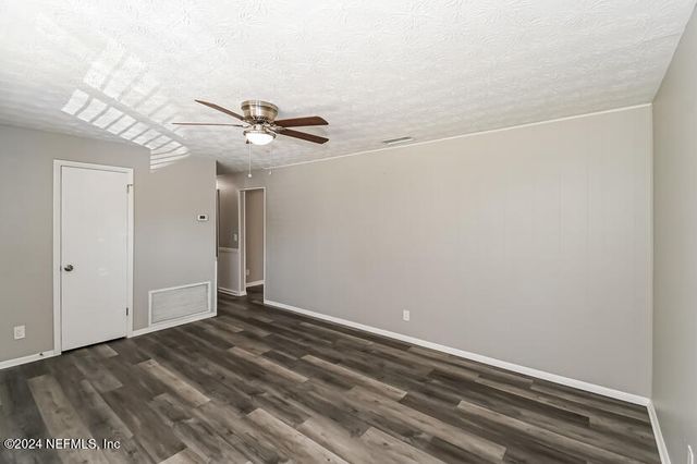 1007 WINSTONIAN WAY Street, Jacksonville, FL 32221