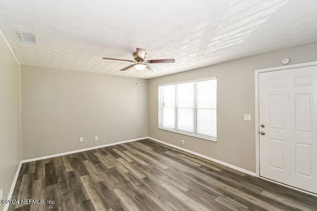 1007 WINSTONIAN WAY Street, Jacksonville, FL 32221