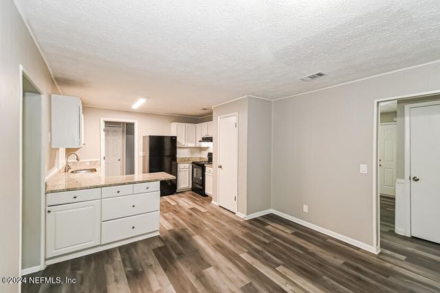 1007 WINSTONIAN WAY Street, Jacksonville, FL 32221