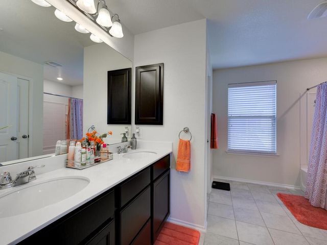 1304 Decatur CT, Leander, TX 78641
