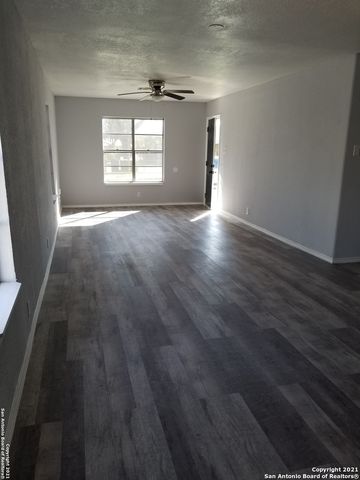 511 sayers, San Antonio, TX 78214