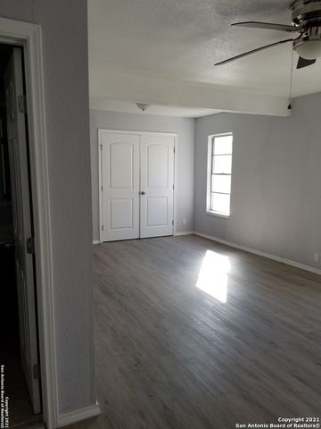 511 sayers, San Antonio, TX 78214