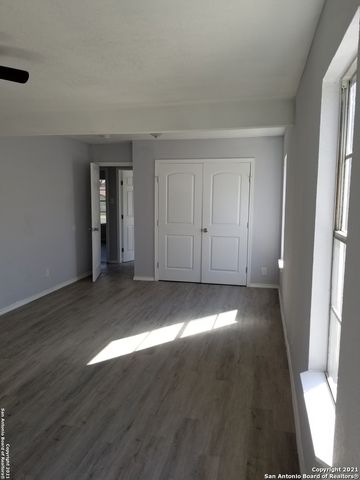 511 sayers, San Antonio, TX 78214