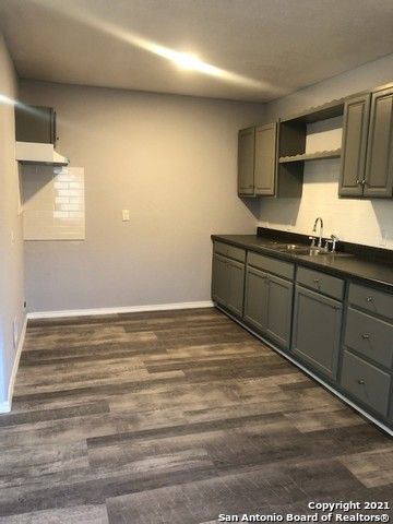 511 sayers, San Antonio, TX 78214