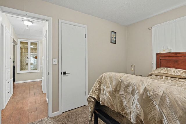 714 W 25th St S, Wichita, KS 67217