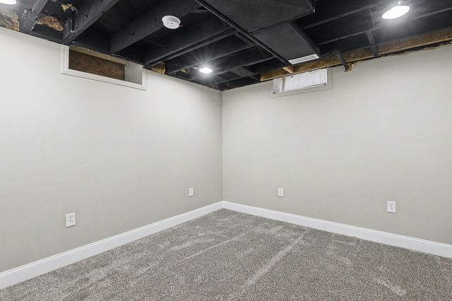 714 W 25th St S, Wichita, KS 67217