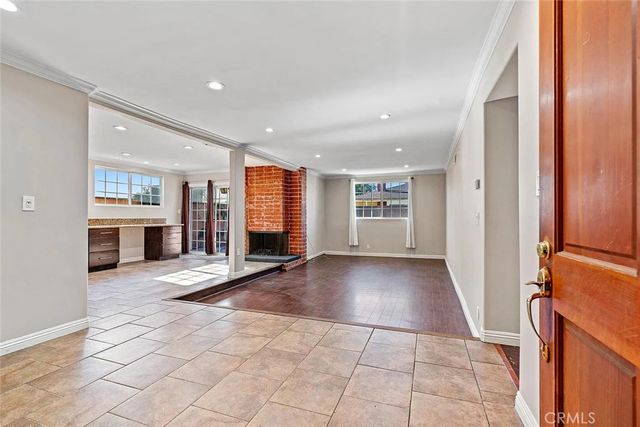 7023 De Celis, Van Nuys, CA 91406