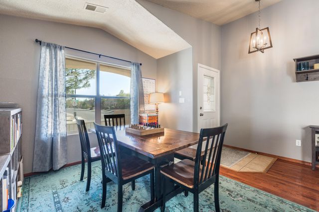 8051 Corn Mountain Place NW, Albuquerque, NM 87114