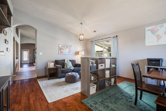 8051 Corn Mountain Place NW, Albuquerque, NM 87114