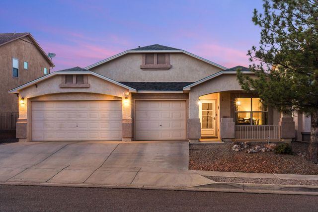 8051 Corn Mountain Place NW, Albuquerque, NM 87114