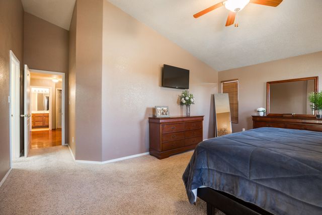 8051 Corn Mountain Place NW, Albuquerque, NM 87114