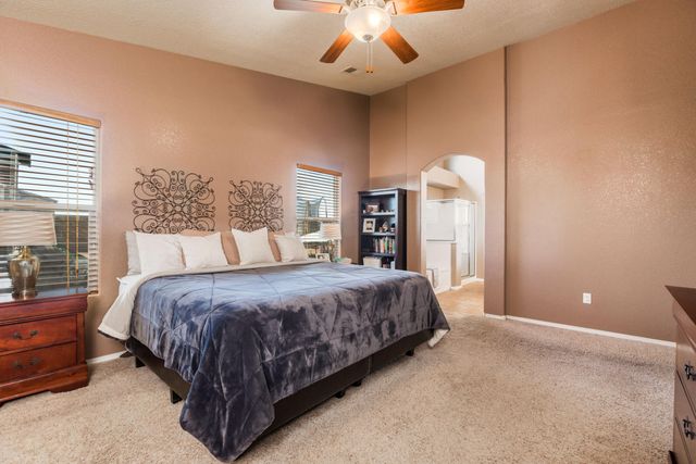 8051 Corn Mountain Place NW, Albuquerque, NM 87114