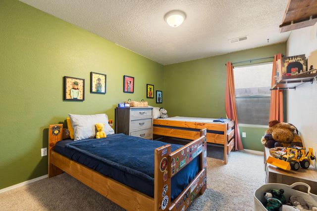 8051 Corn Mountain Place NW, Albuquerque, NM 87114