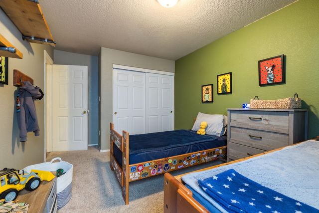 8051 Corn Mountain Place NW, Albuquerque, NM 87114