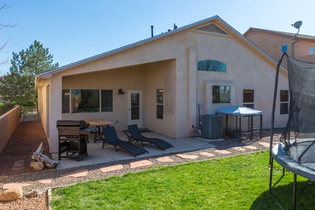 8051 Corn Mountain Place NW, Albuquerque, NM 87114