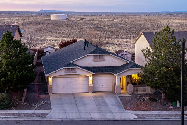 8051 Corn Mountain Place NW, Albuquerque, NM 87114
