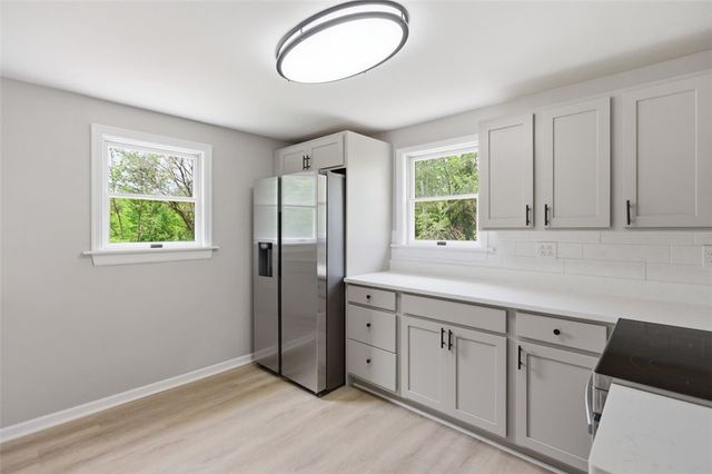 136 Harvard Dr, Penn Hills, PA 15235