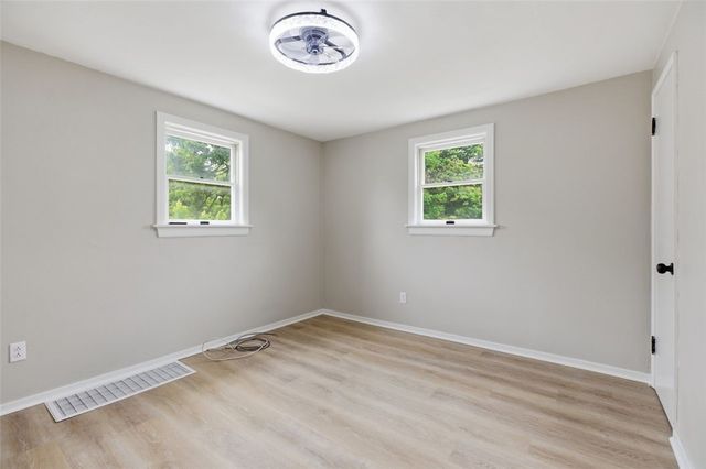 136 Harvard Dr, Penn Hills, PA 15235
