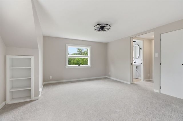 136 Harvard Dr, Penn Hills, PA 15235