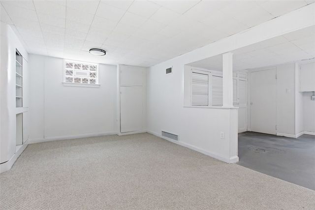 136 Harvard Dr, Penn Hills, PA 15235