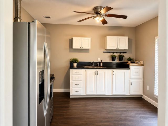 5164 County Road 181, Alvin, TX 77511