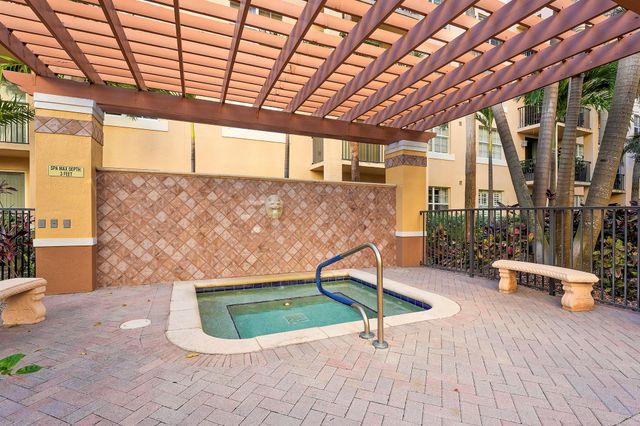 1801 N Flagler Drive 803, West Palm Beach, FL 33407