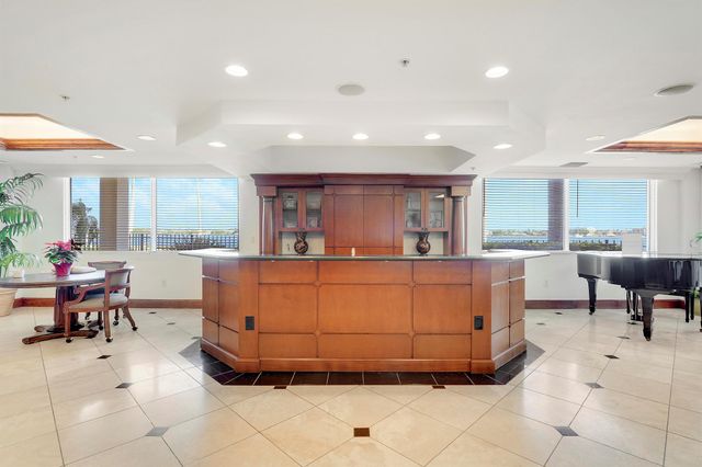 1801 N Flagler Drive 803, West Palm Beach, FL 33407