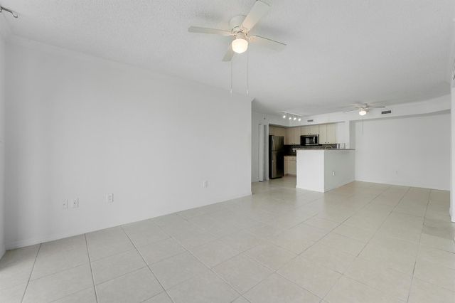 1801 N Flagler Drive 803, West Palm Beach, FL 33407