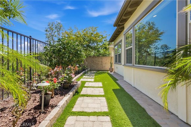6 Buscar Street, Rancho Mission Viejo, CA 92694