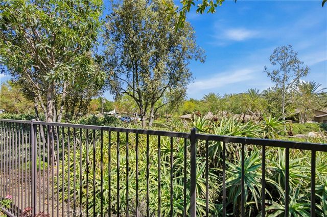 6 Buscar Street, Rancho Mission Viejo, CA 92694
