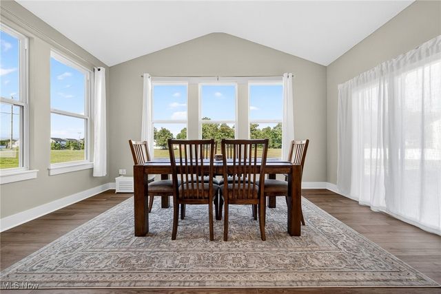 8960 Leatherleaf Drive, Columbia Station, OH 44028