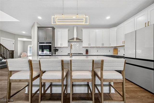 8960 Leatherleaf Drive, Columbia Station, OH 44028