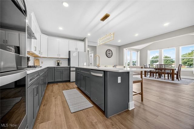 8960 Leatherleaf Drive, Columbia Station, OH 44028