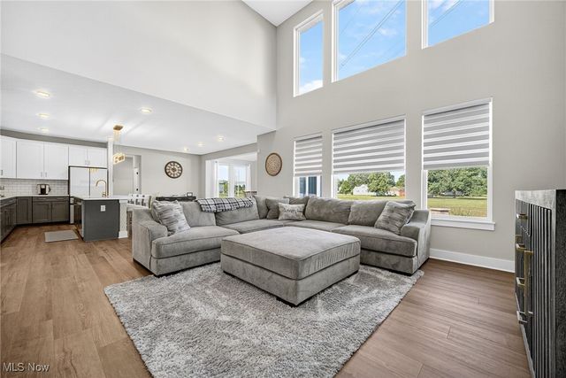 8960 Leatherleaf Drive, Columbia Station, OH 44028