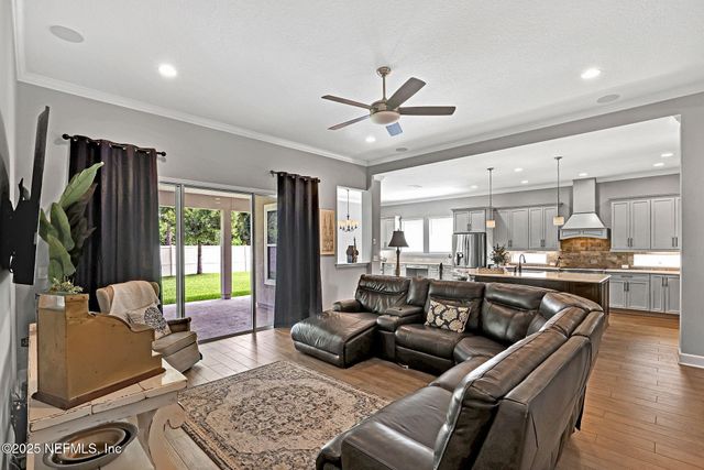 168 WINSTON Court, St. Johns, FL 32259