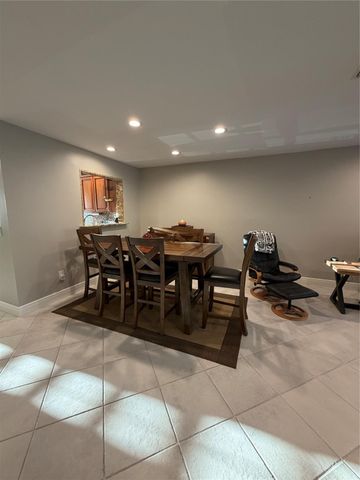 21217 Lago Circle 6-J, Boca Raton, FL 33433