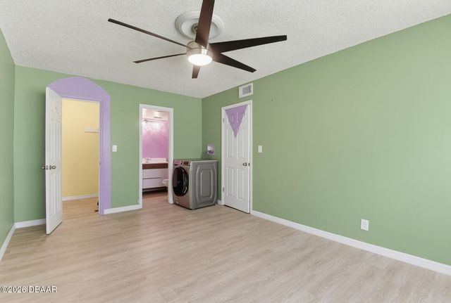 3800 Saxon Dr Apt 1A, New Smyrna Beach, FL 32169