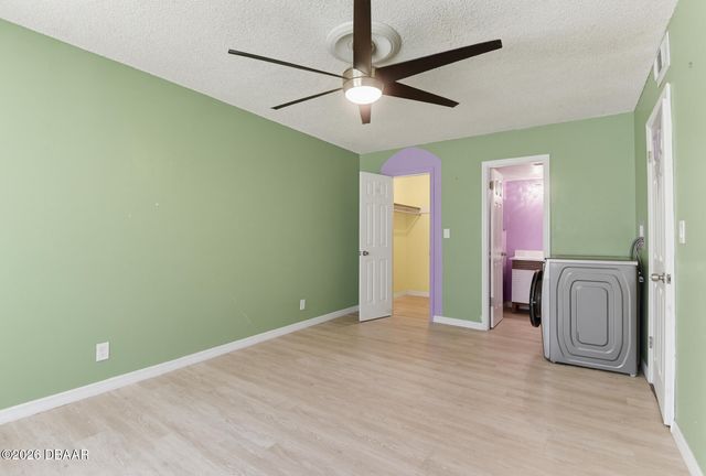 3800 Saxon Dr Apt 1A, New Smyrna Beach, FL 32169